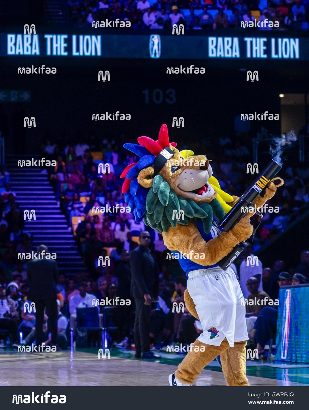Mcheza mascot wa Simba akiburudisha umati wakati wa BAL 2025 mjini Kigali, Rwanda 