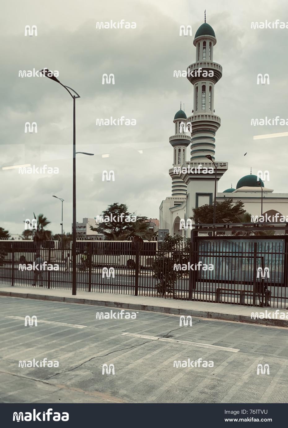 architecture of a mosque building in the city 