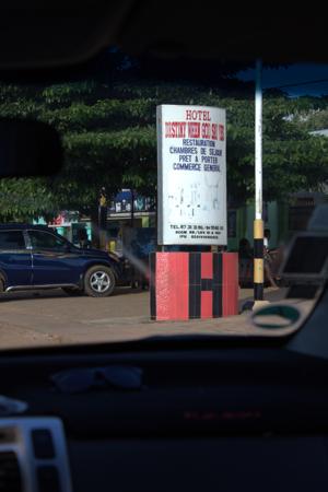 Placa de hotel em Benin 